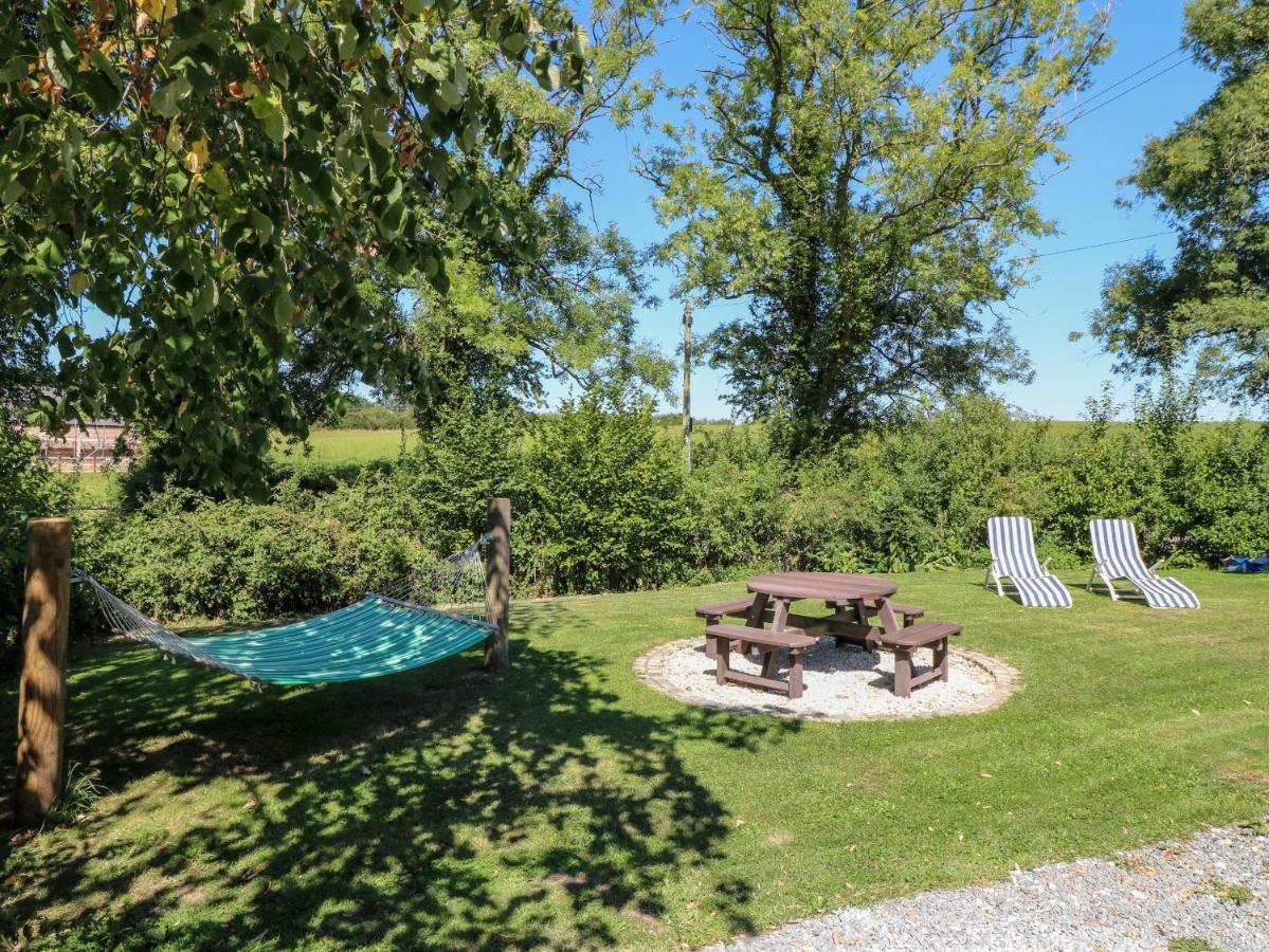 The Den, Bank Top Farm Ashbourne  Exterior foto